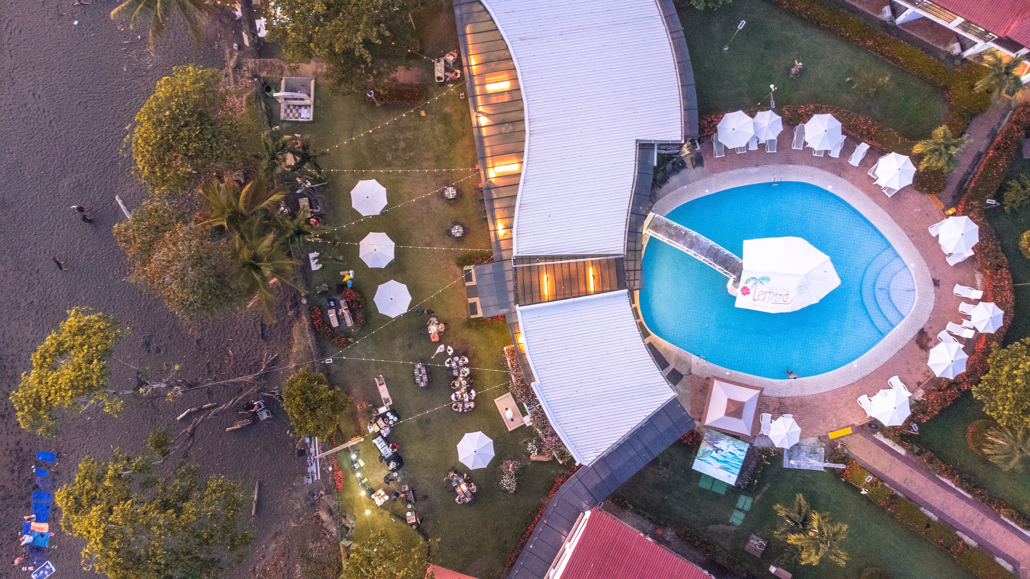 Playa Hermosa beach and aerial views of Hotel Terraza del Pacífico (13)