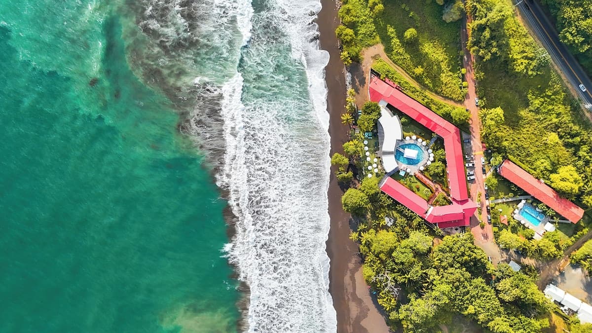 Playa Hermosa beach and aerial views of Hotel Terraza del Pacífico (3)