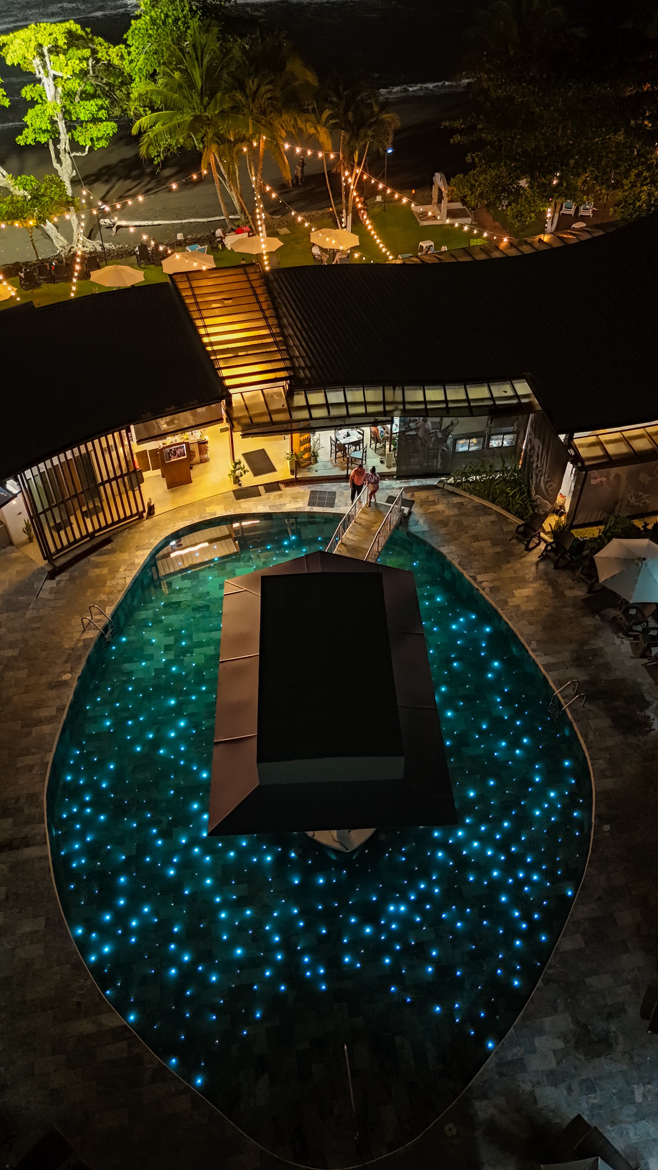 Swimming pool at Hotel Terraza del Pacífico in Playa Hermosa (14)