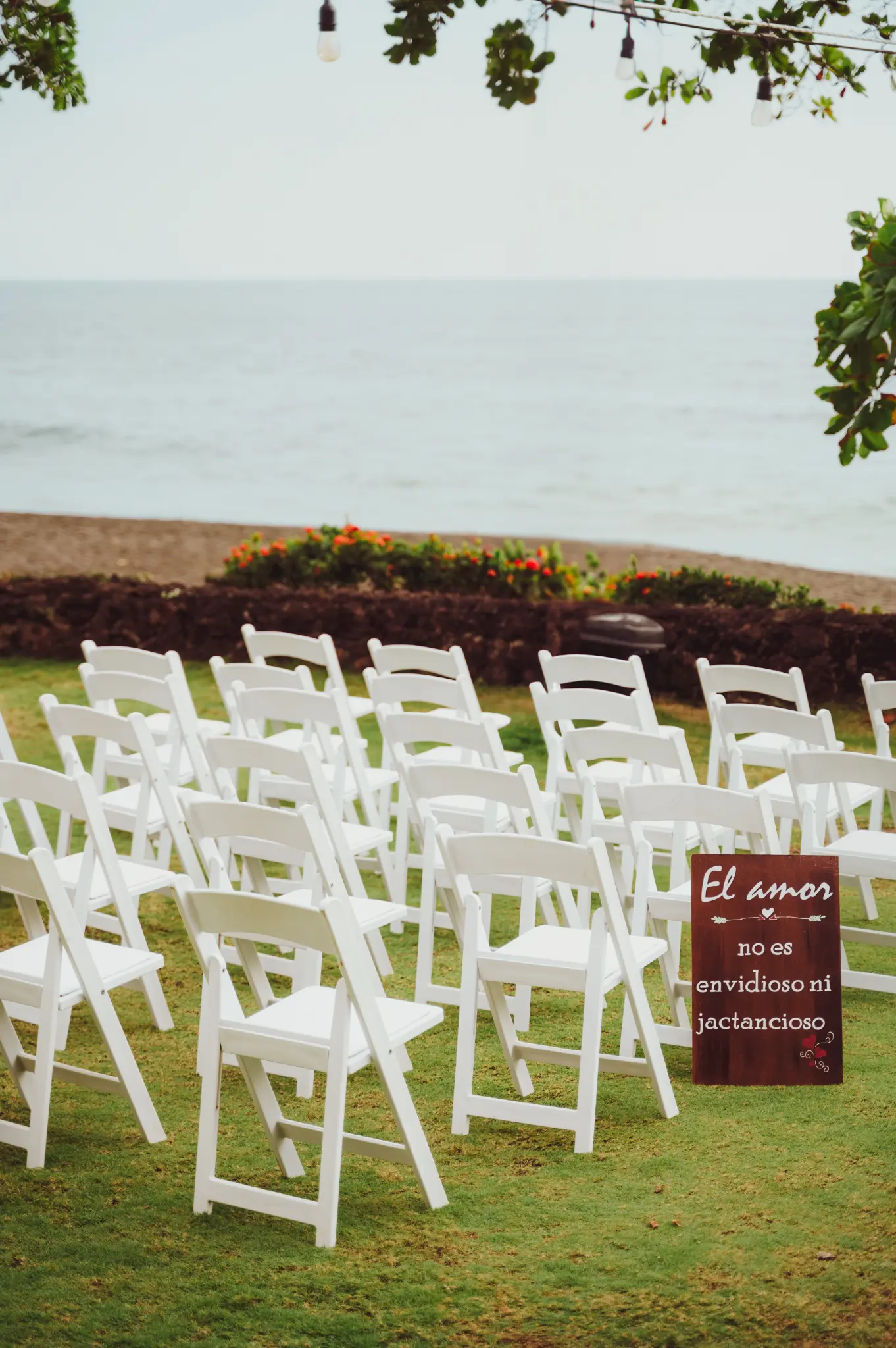 Beachfront wedding at Hotel Terraza del Pacífico (10)