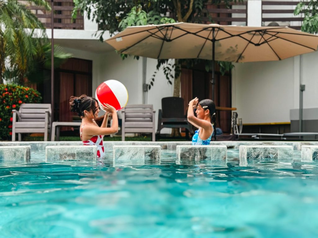 La piscina de los niños